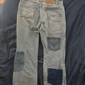 Levis patched jeans